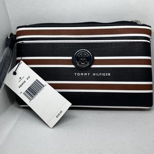NWT Tommy Hilfiger Wristlet